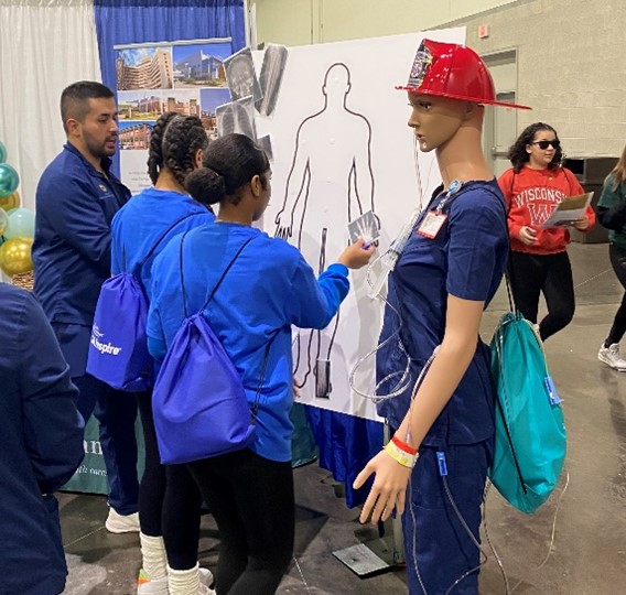 Lifespan School of Medical Imaging senior students participated in the 2023 JA Inspire event and represented Lifespan.