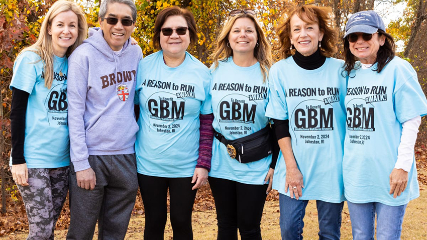 A group of runners from a previous Reason to Run fundraiser