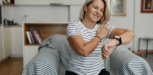 Women with frozen shoulder