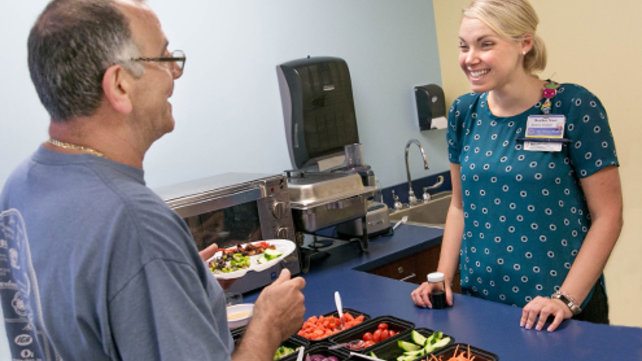 patient talking to nurse about food and diet