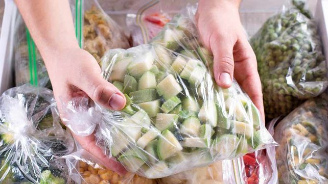 Freezing vegetables for meal prep