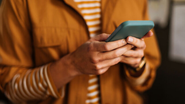 Women getting phone call