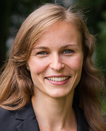 Headshot of Doctor Jana Jarolimova MD