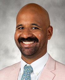 Alvaro Alvarez Soto, MD Headshot