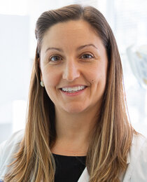 Sara M. DiNardo, DMD, FAGD Headshot