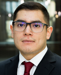 Headshot of Jesus Aguirre