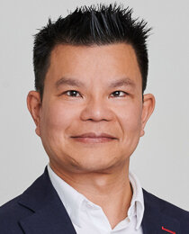 Thach Pham, MD, MBA Headshot